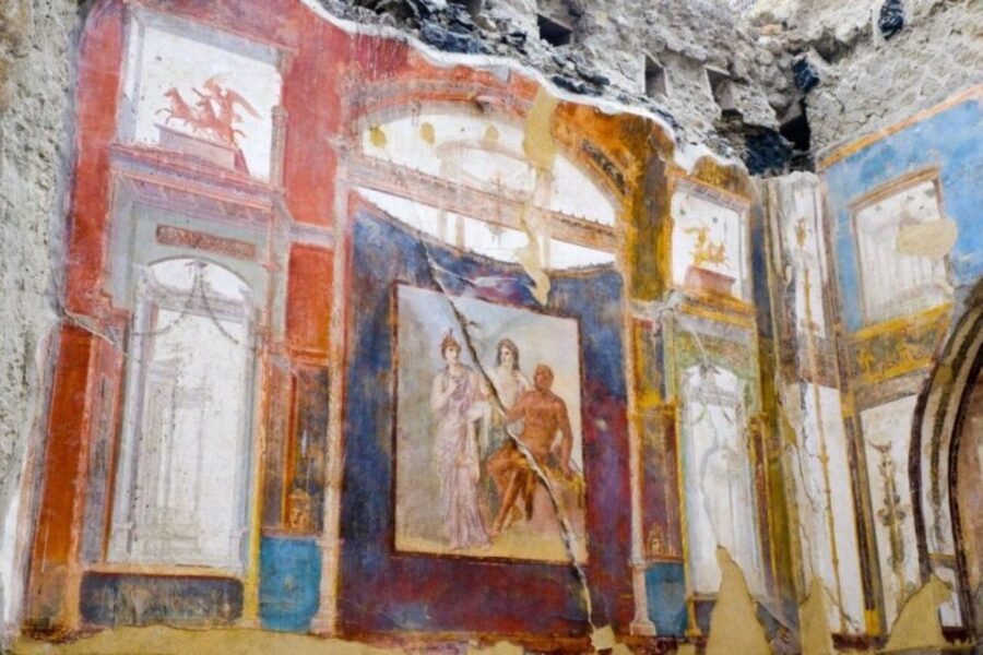 Herculaneum: 2hour Shared Guided Tour + entry tickets - How the shared format affects what you see