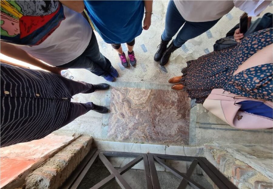 Herculaneum Archaeological Park smart Audio Tour - Getting oriented inside Herculaneum with GPS points