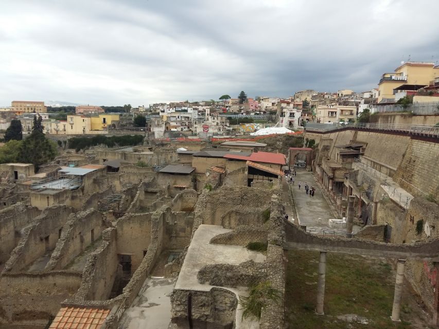 Herculaneum Half-Day Tour from Sorrento - Why Herculaneum feels different from Pompeii
