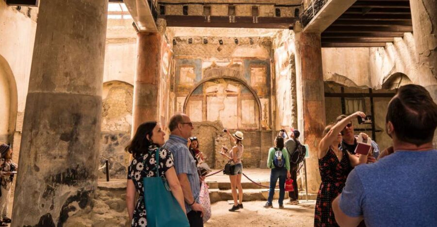 Herculaneum: Private Walking Tour with Archeologist Guide - The 2-Hour Route: How the Highlights Build a Story