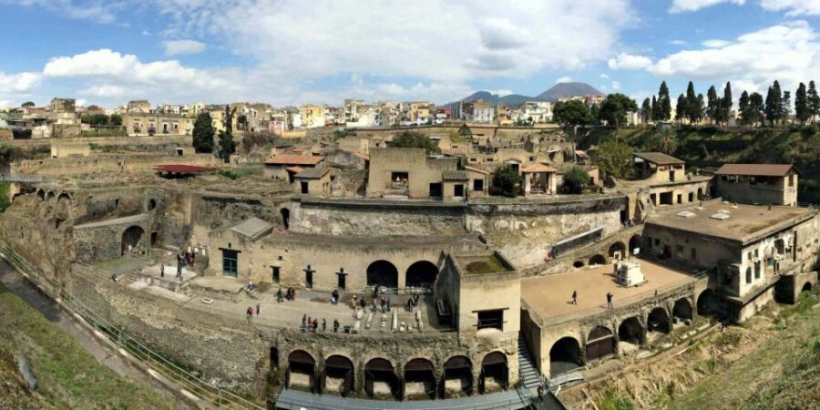 Herculaneum: Skip-the-Line Entry Ticket with Audio Guide - Temples, gods, and the preserved details that make it feel real