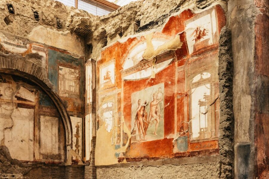 Herculaneum: Skip-the-Line Guided Tour with Archaeologist - Meeting at the Herculaneum ticket office (and finding your guide fast)