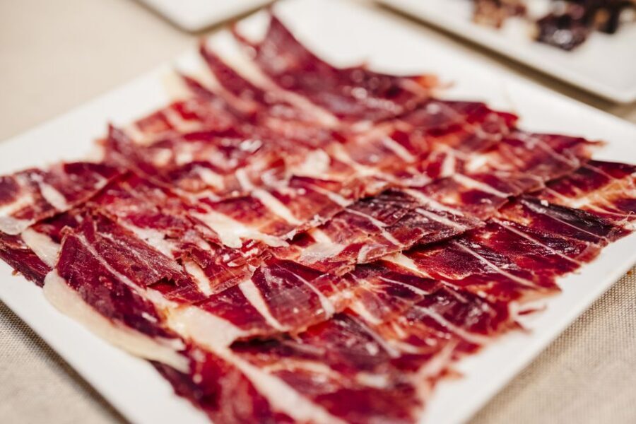 Jamón Experience Master Plus: Ham, Wine & Cheese Tasting - Who should book (and who should skip)
