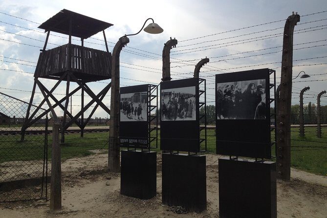 Krakow: Auschwitz-Birkenau & Salt Mine -private/shared transport - A long, well-organized Krakow day: Auschwitz-Birkenau + Wieliczka
