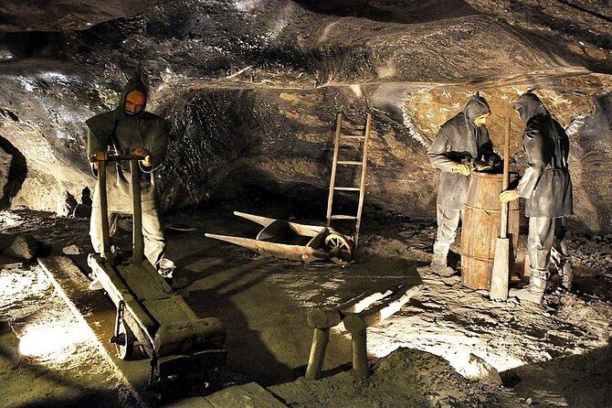 Krakow Salt Mine Guided Tour - Getting inside Wieliczka: what you’ll see under the salt