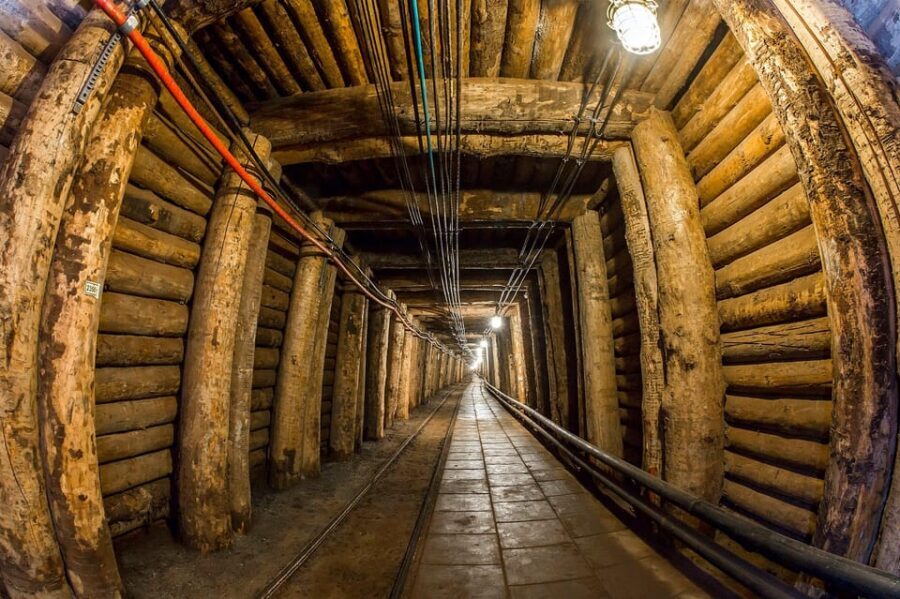 Krakow: UNESCO Underground Boat Expedition & Salt Mine Tour - Mining train ride: thrilling, scenic, and built for photos