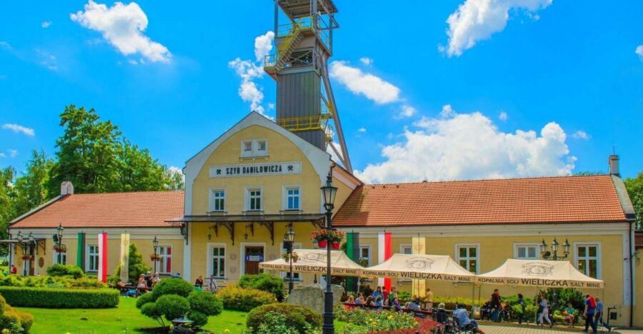 Krakow: Wieliczka Salt Mine Fast-Track Ticket & Guided Tour - Key moments that make this trip worth it