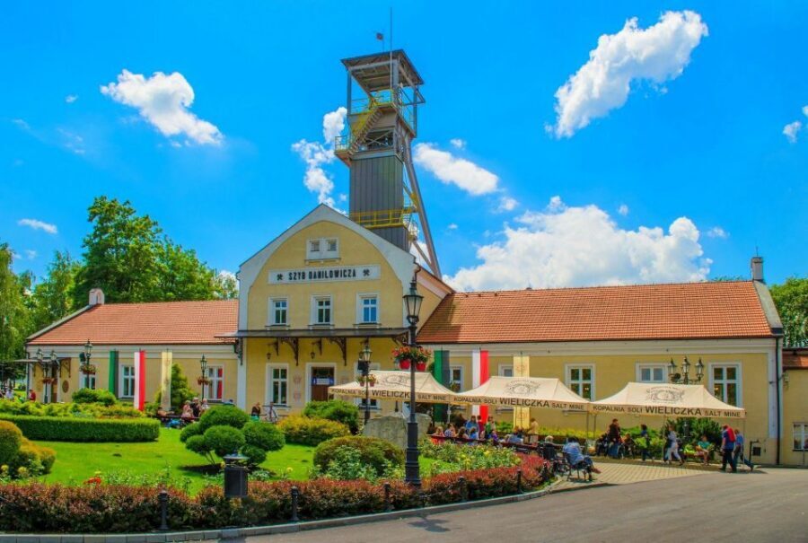 Krakow: Wieliczka Salt Mine Fast-Track Ticket & Guided Tour - Underground climate: 14–16°C is real, and you’ll feel it