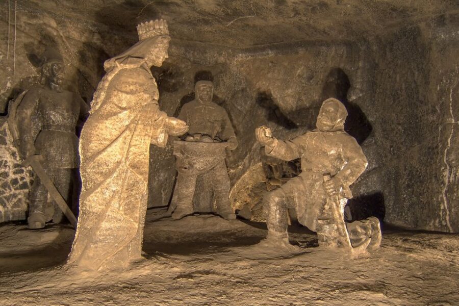 Kraków: Wieliczka Salt Mine Guided Tour with Hotel Pickup - Key things that make this Wieliczka tour worth your time