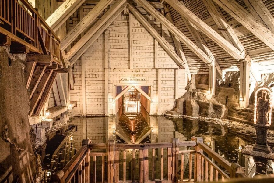 Krakow: Wieliczka Salt Mine Skip-the-Line Live Guided Tour - Value for $33: Worth It for the Right Reasons