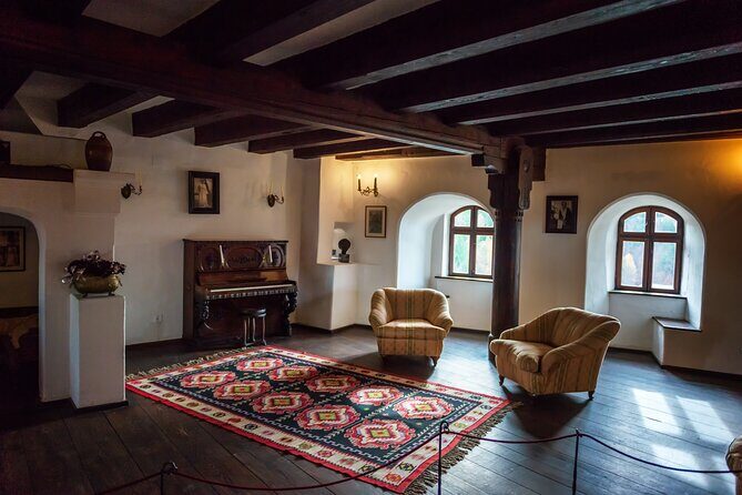 Legends&Wildlife Awaits: Dracula's Castle & Bear Sanctuary - Price and Logistics: What You Pay for at $224.76