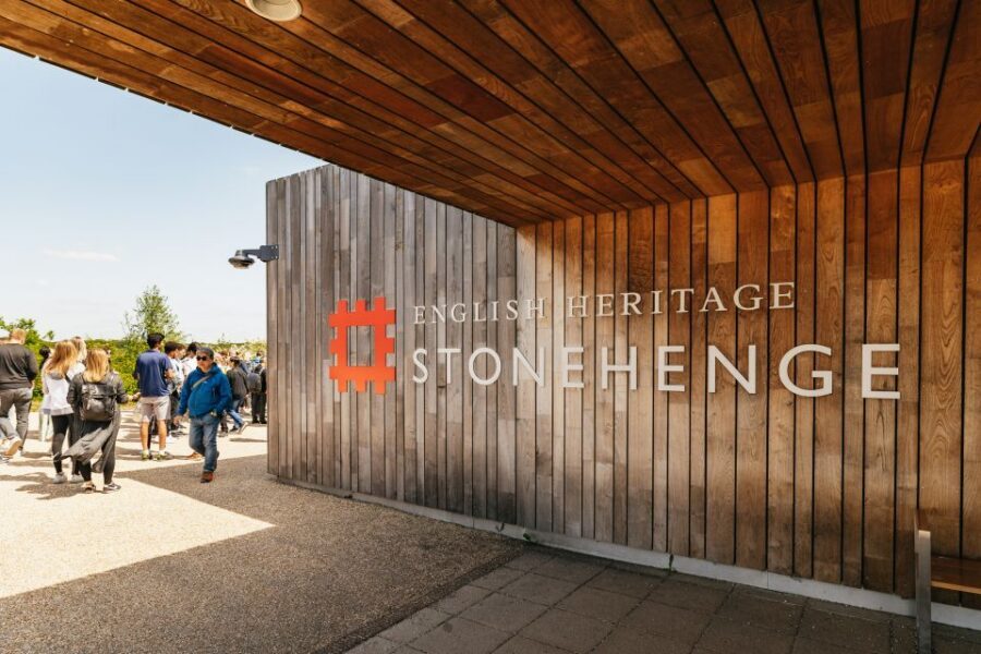 London: Stonehenge Morning or Afternoon Tour Optional Lunch - Drivers, comfort, and small realities you should plan for