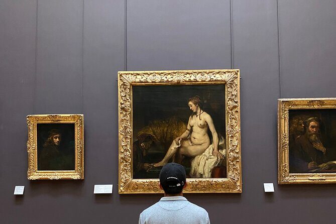 Louvre Museum Private Guided Tour | Expert Guide | Reserved Entry - Pyramide du Louvre meeting: start point you can actually find