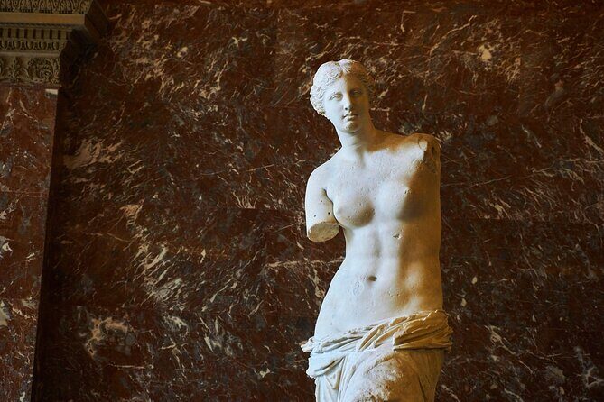 Louvre Private Guided Tour From Paris with tickets - Getting to the Louvre: pickup that keeps your morning calm