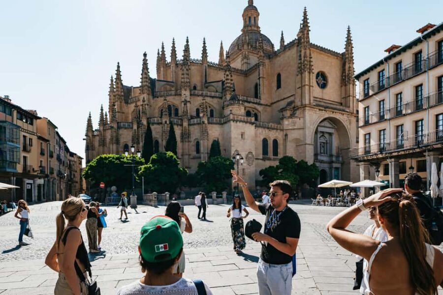 Madrid: Toledo & Segovia Full Day Guided Tour with Alcázar - Meeting in Madrid and the Coach-Ride Rhythm
