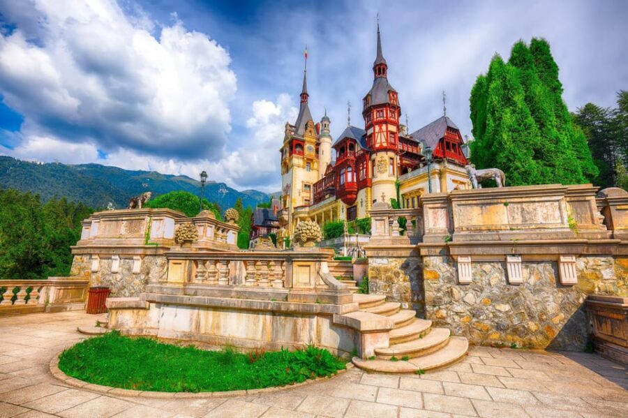 Minivan 8: Peles & Dracula's Castle and Brasov Full-Day Trip - Peleș Castle at Sinaia: Royal Craftsmanship You Can See with Your Own Eyes
