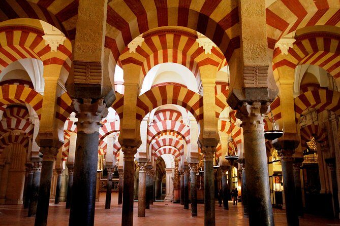 Mosque-Cathedral, Alcazar & Jewish Quarter with Tickets - La Judería Walking Route: Synagogue, Market Sights, and Maimonides