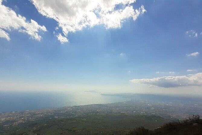 Mount Vesuvius Tour with Entry Ticket & Lunch - The Little Details That Improve the Experience Near the Top