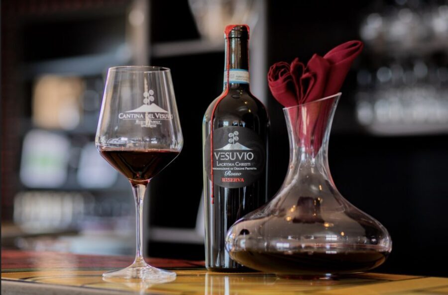 Mount Vesuvius: Vineyard Tour with Wine Tasting and Lunch - Lunch with olive oil and wine vinegar: what you’ll eat and why it matters