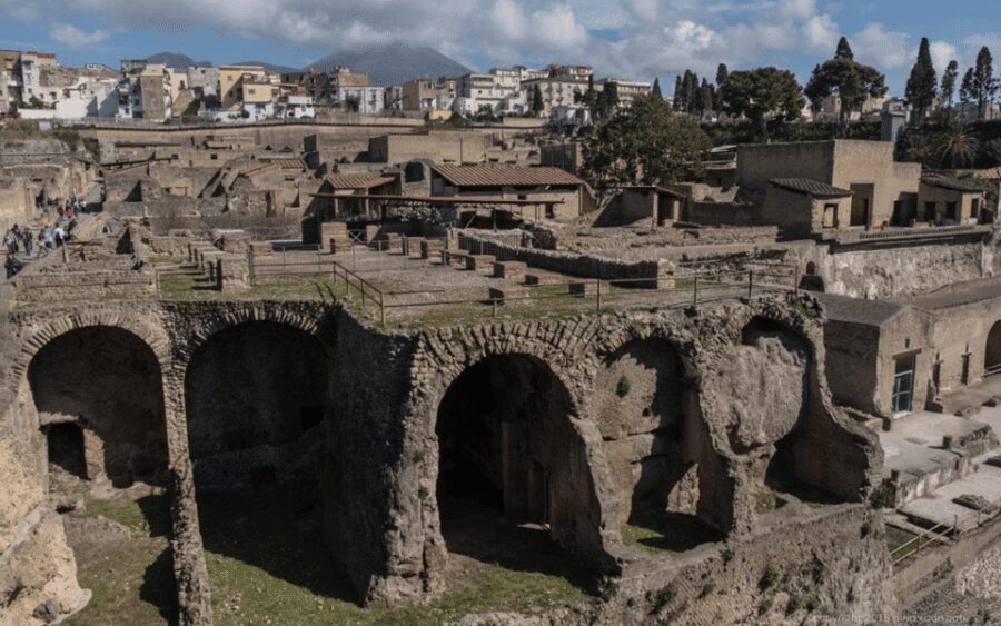 Naples: Herculaneum Entry Ticket with Digital Audio Guide - Key points at a glance