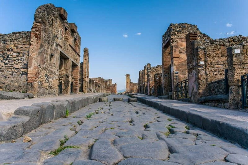 Naples or Sorrento: Full-Day Pompeii and Mount Vesuvius Tour - Practical tips to make the day feel easier