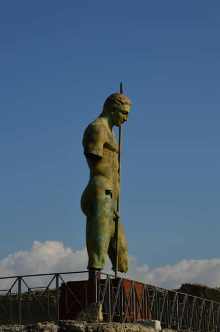 Naples: Pompeii Skip-the-Line Ticket with Round-Trip Bus - Key Things That Make This Pompeii Day Work