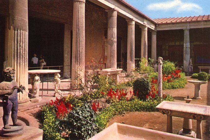 Naples Shore Excursion: Pompeii Half Day Trip from Naples - 9:45am Pickup: Where to Meet at Naples Ports