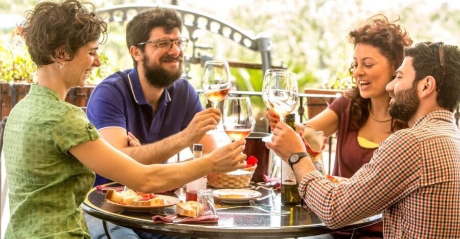 Naples: Vesuvius Half-Day Trip with Lunch and Wine Tasting - Lunch on the slopes: where the Bay of Naples view meets real food