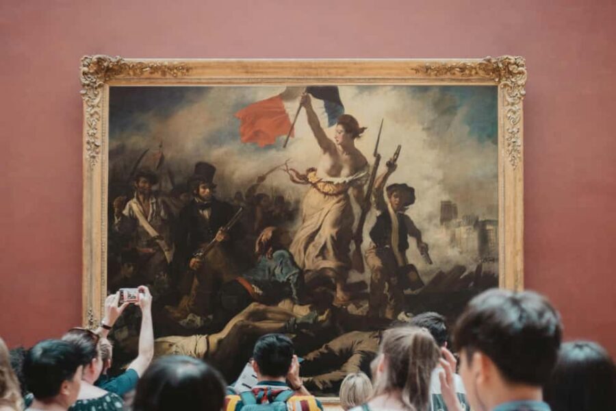 Night at the Louvre Museum: 6-people Max Guided Exploration - What You’ll See: Sculptures and Paintings in an Evening Route