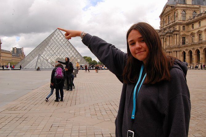 Notre Dame, St Chapel, ile de la cité, Louvre - semi private -4h - Where you start and where you finish inside the Louvre