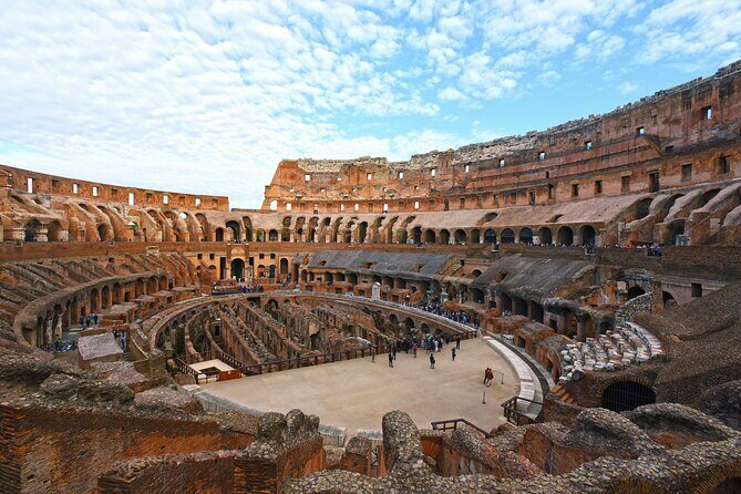 Only Colosseum small group tour - Meeting at Santi Cosma e Damiano: where your Colosseum tour starts