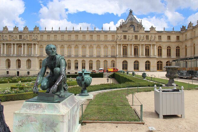 Palace of Versailles Entry ticket with Musical Gardens & Estate - Getting In Smoothly: Timed Entry, Security Checks, and Phone Audio