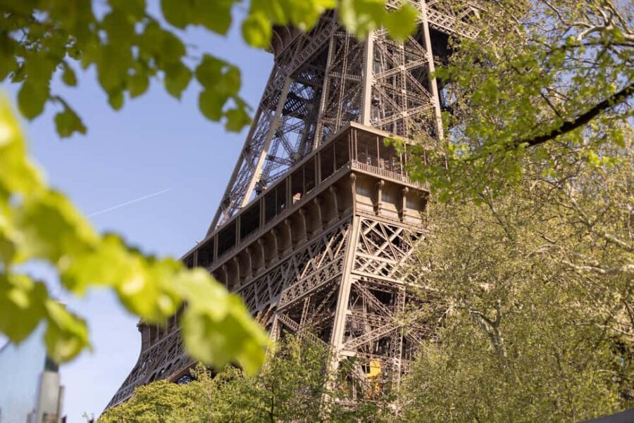 Paris: 3-Course Lunch at Eiffel Tower's Madame Brasserie - The logistics that matter: meeting at 1:00 PM and checkpoint timing