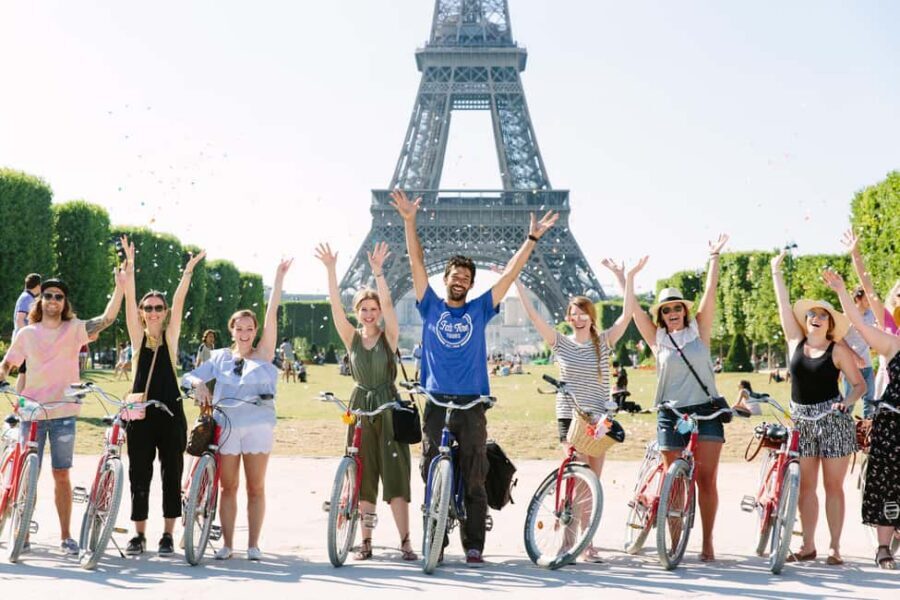 Paris Bike Tour: Eiffel Tower, Place de la Concorde & More - A Paris Overview That Starts Moving, Not Talking