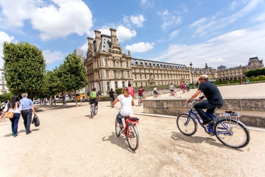 Paris Bike Tour: Eiffel Tower, Place de la Concorde & More - Place de la Concorde: History You Can See at Street Level