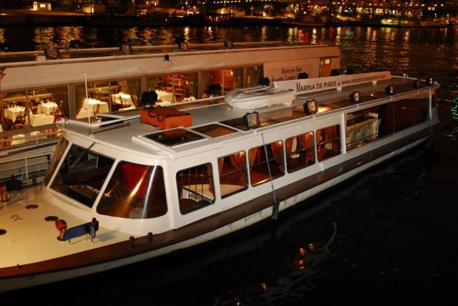 Paris: Dinner Cruise on the Seine and Eiffel Tower 2nd floor - Where to meet: Port de Solférino can be confusing at night