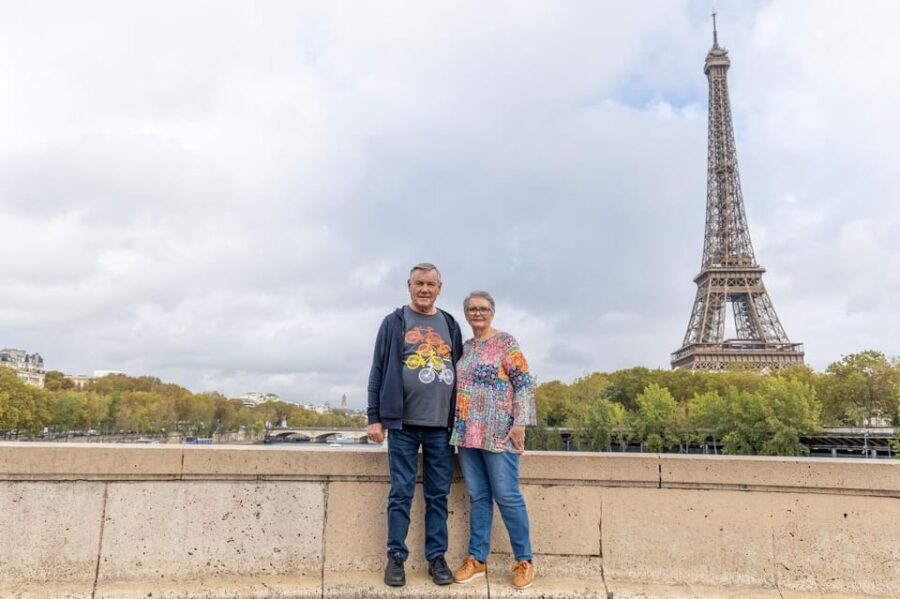 Paris: Eiffel Area Private Photoshoot - What You Actually Get: 200+ Lightly-Edited Photos in High-Res JPEG