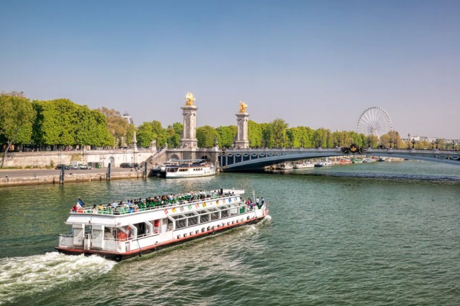 Paris: Eiffel Tower Access and Seine River Cruise - Second level vs summit: your view changes more than you think