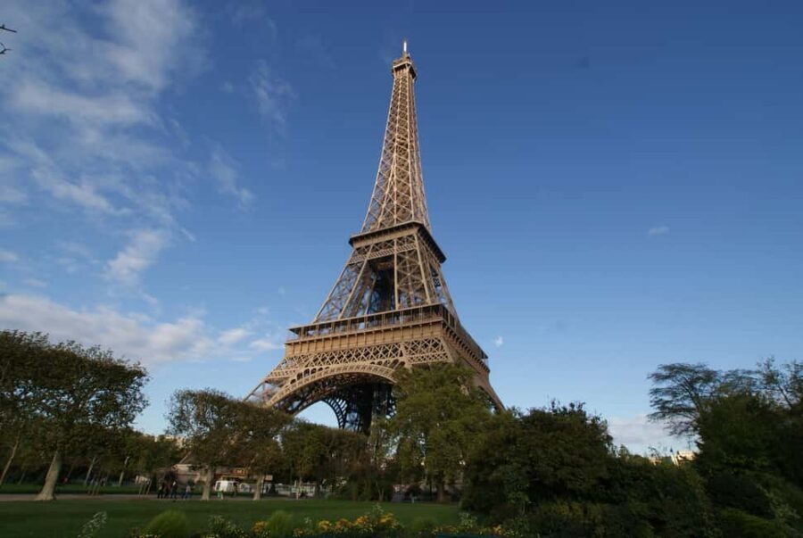 Paris: Eiffel Tower Elevator 2nd Level and Summit Access - Price and Value: Is $58 Worth It for This Mix?