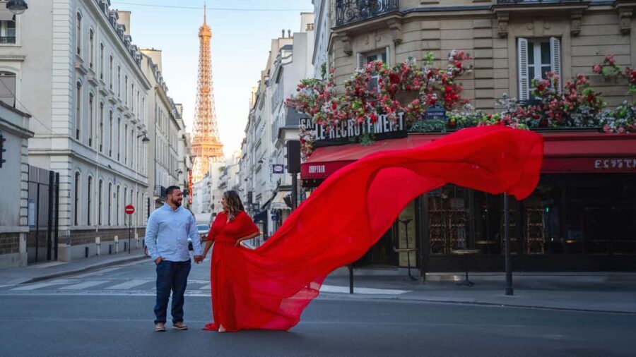 Paris: Eiffel Tower Flying-Dress Photoshoot jonadress - Posing help that actually gets you good photos