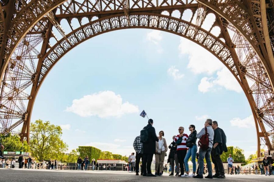 Paris: Eiffel Tower Fully Guided Tour with Summit Option - Key highlights before you go
