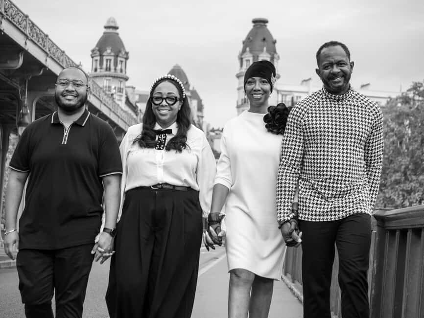 Paris: Eiffel Tower Private Photoshoot Experience - Why Pont de Bir Hakeim changes your Eiffel Tower photos