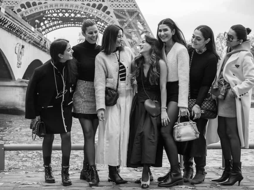 Paris: Eiffel Tower Private Photoshoot Experience - The private photographer makes or breaks this shoot