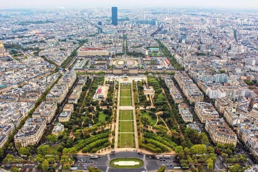 Paris: Eiffel Tower Stairs Climb to Level 2 & Summit Option - Finding the meeting point by Av. Elisée Reclus (and not getting lost)