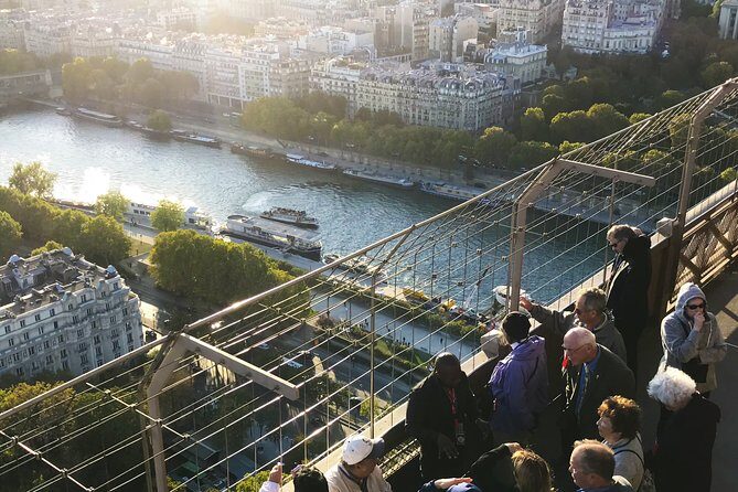 Paris: Eiffel Tower Summit Access - Things That Can Go Wrong (and How to Prevent Them)