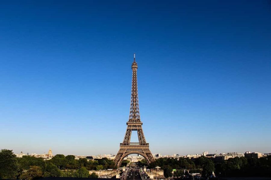 Paris: Eiffel Tower Tour - What the Host Actually Adds (Beyond Just Pointing Things Out)