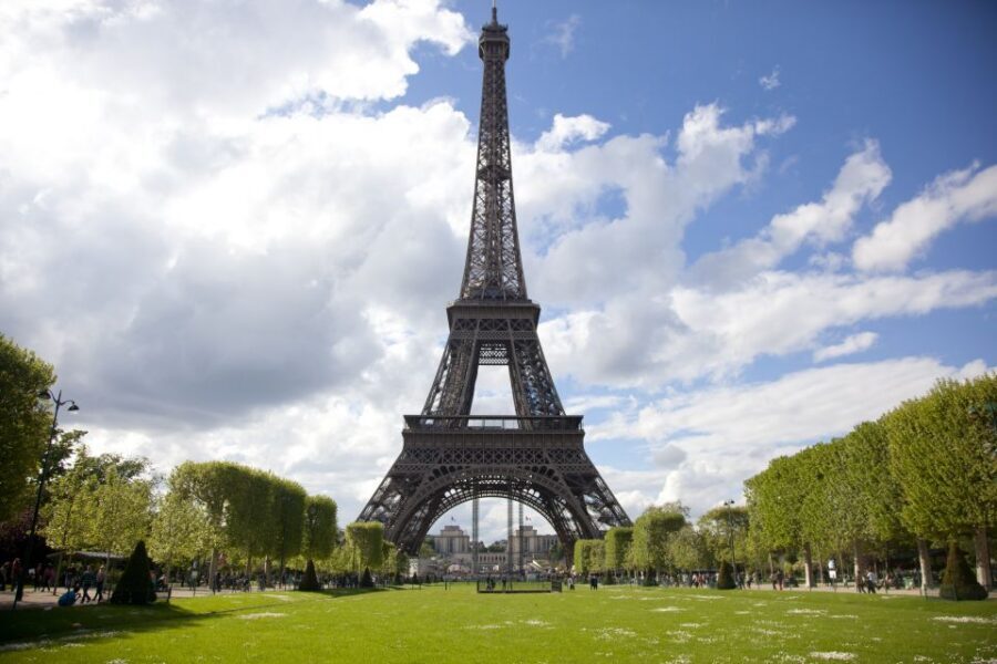 Paris: Eiffel Tower Tour & Seine River Cruise Tour - Should You Book This Eiffel Tower and Seine Combo?