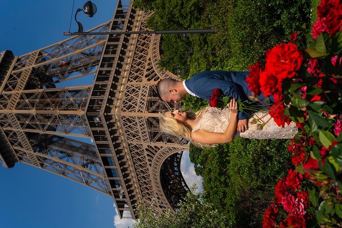 Paris Eiffel Tower Wedding Vows Renewal Ceremony with Photo Shoot - 160 digital images: quantity, quality, and turnaround clues