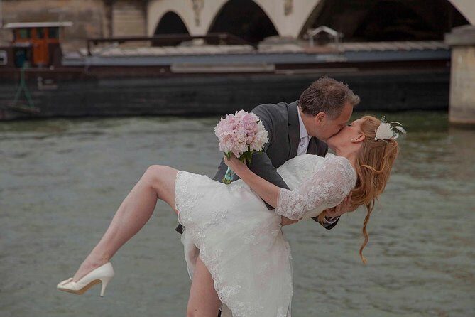 Paris Eiffel Tower Wedding Vows Renewal Ceremony with Photo Shoot - Who this is best for (and who should rethink it)