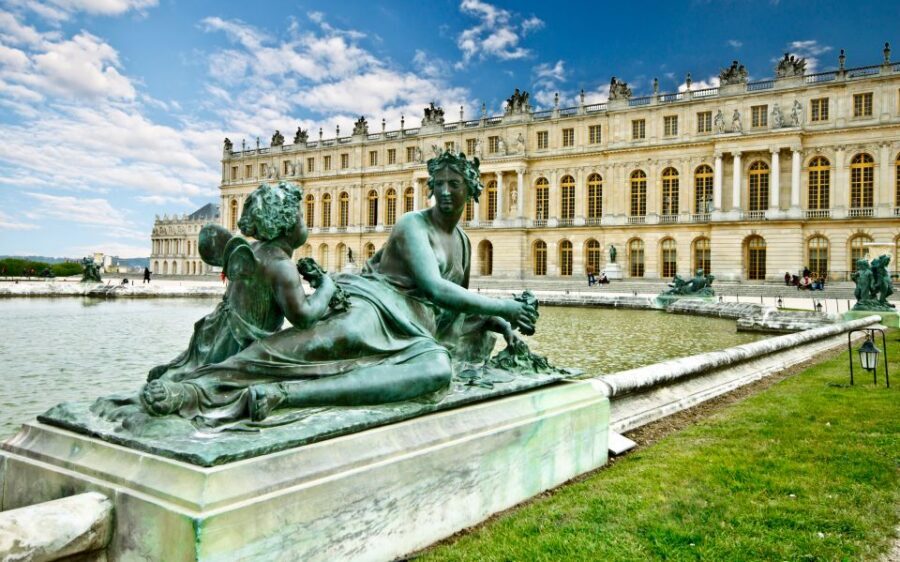 Paris: Giverny & Versailles Small Group or Private Tour - The Giverny Village Stop: Why This Town Caught Artists